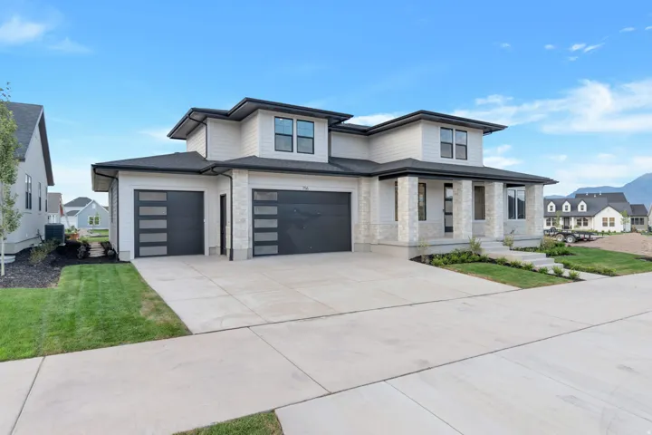 756 W Sara Dr, Saratoga Springs, Utah 84045