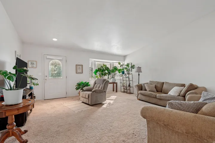 33 Clubhouse Dr, Stansbury Park, Utah 84074