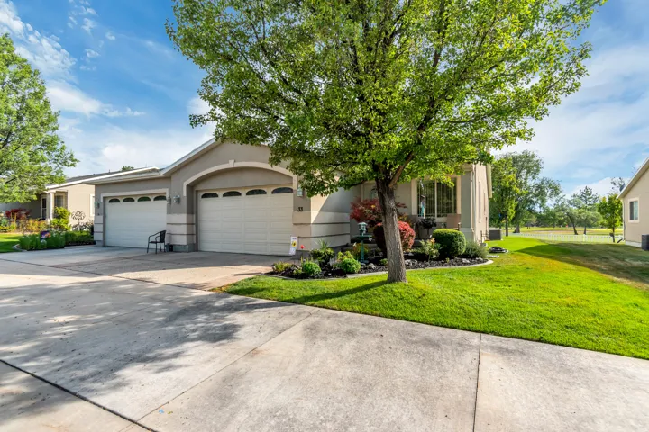 33 Clubhouse Dr, Stansbury Park, Utah 84074