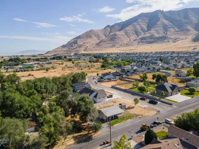 1811 Shepard Ln, Lake Point, Utah 84074