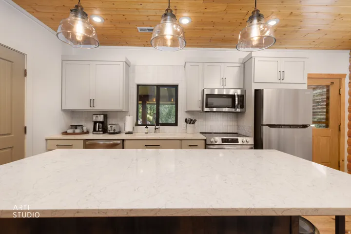 2876 E Greengrove Dr, Sundance, Utah 84604