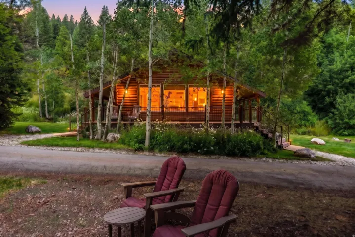 2876 E Greengrove Dr, Sundance, Utah 84604