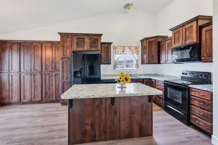 109 W 930 N, Santaquin, Utah 84655