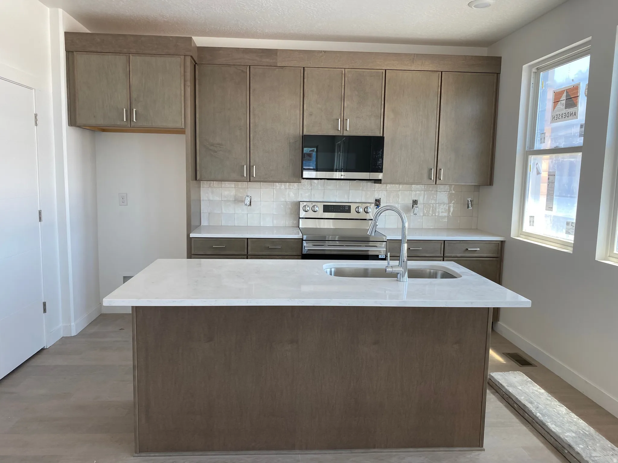 Timeless kitchen just waiting to be utilized for all of your baking pleasures!