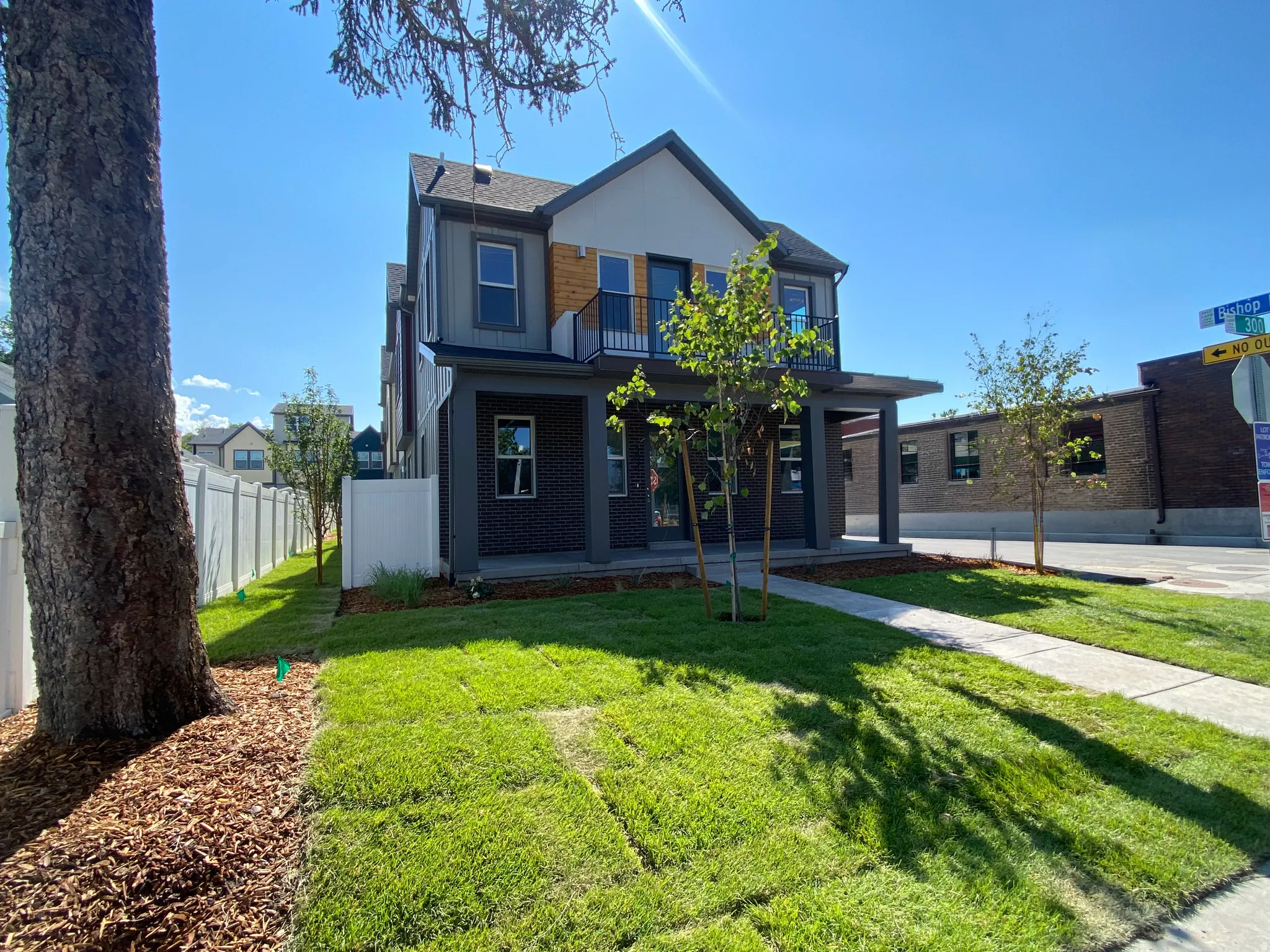 Your BRAND NEW home is calling! In the heart of SLC.