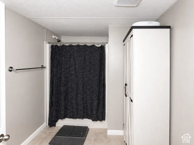 Large Bathroom