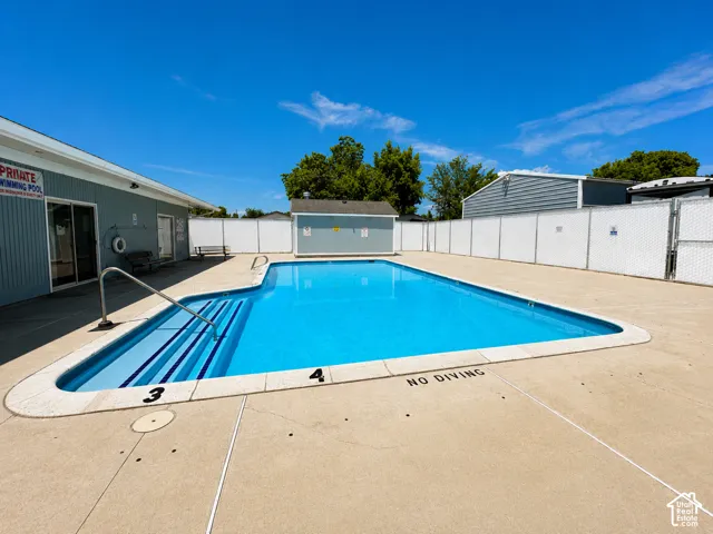 Outdoor swimming pool