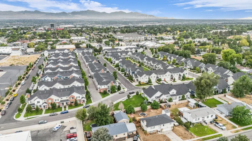831 E Oakhampton Dr, Sandy, Utah 84094