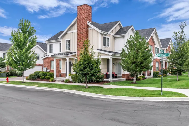 831 E Oakhampton Dr, Sandy, Utah 84094