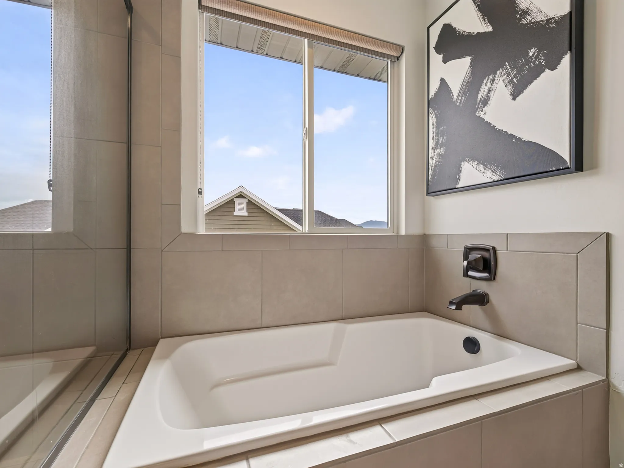 Separate bathtub