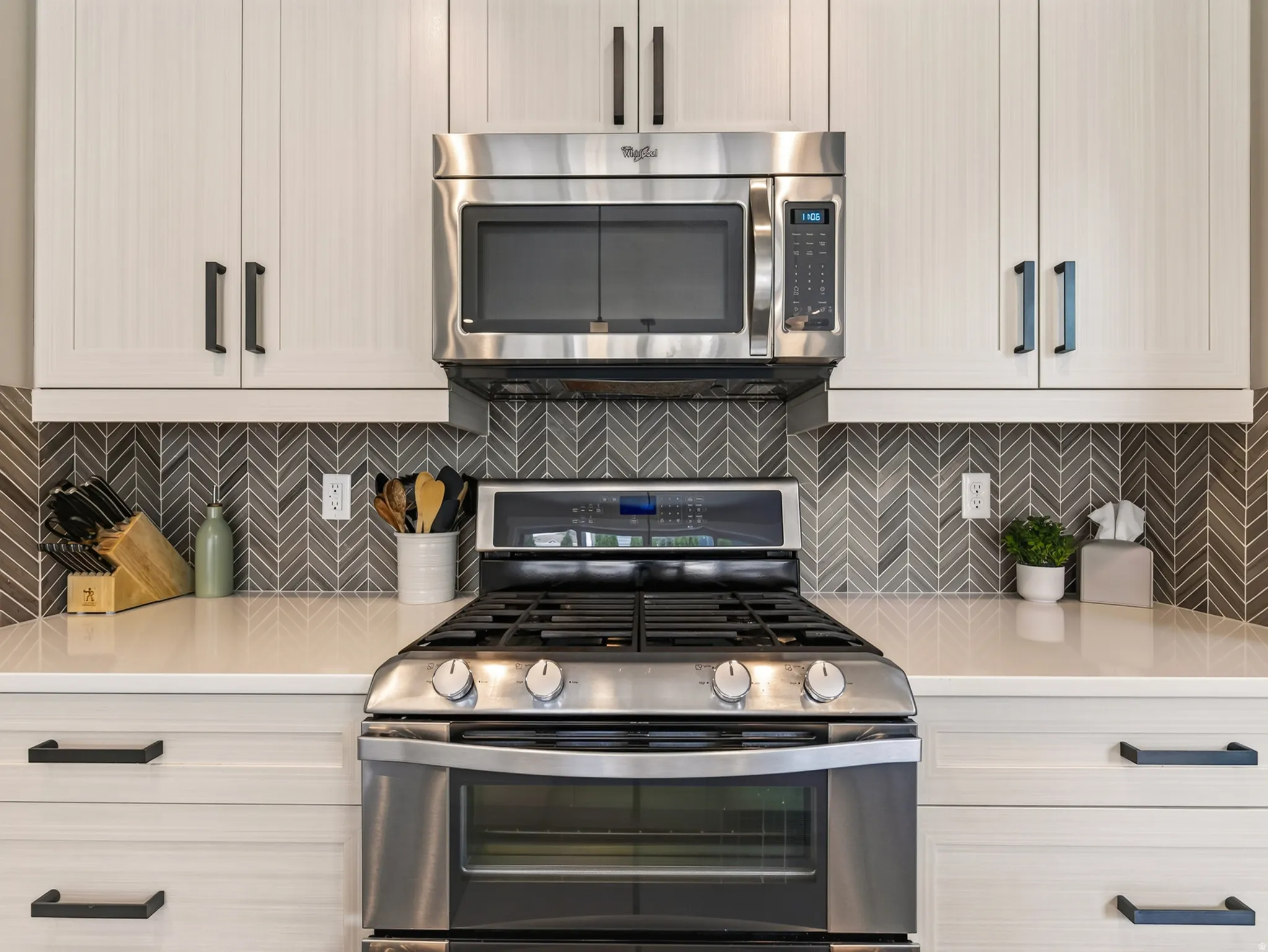 Beautiful backsplash