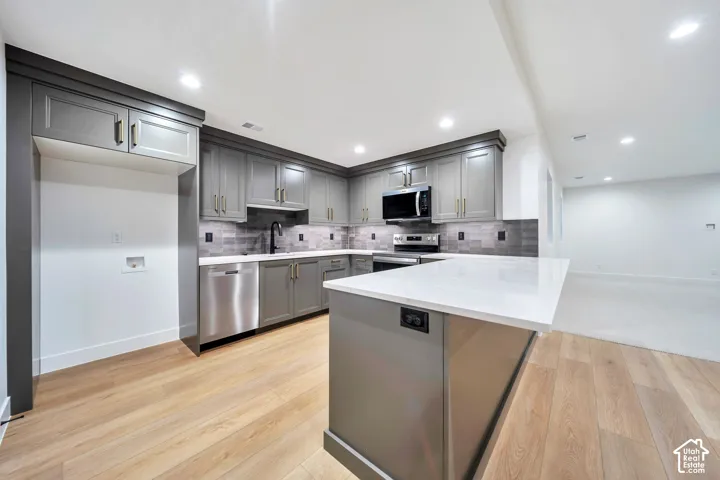 316 N Amber Ln, Layton, Utah 84041