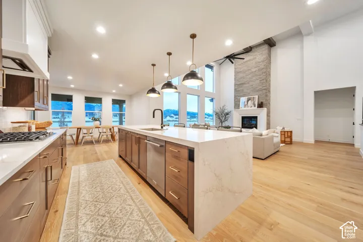 316 N Amber Ln, Layton, Utah 84041
