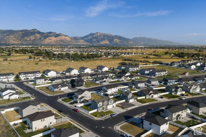 Residential neighborhood featuring a grid-style street layout and detached homes