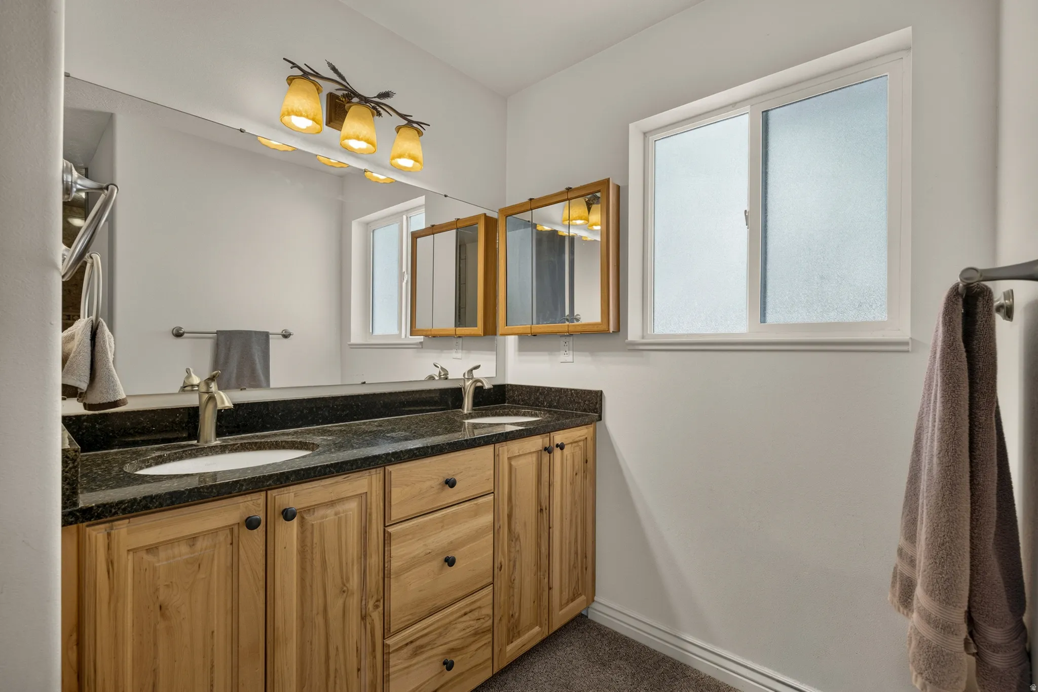 Primary bath - dual vanity