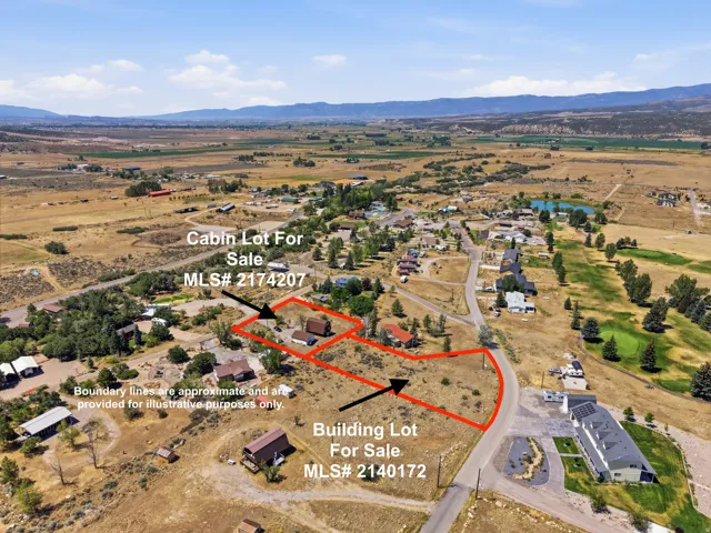 Adjoining lot is available to purchase