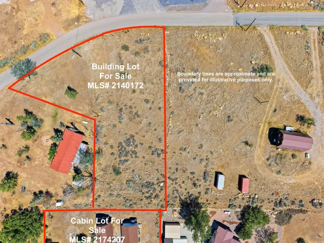 Adjoining lot is available to purchase