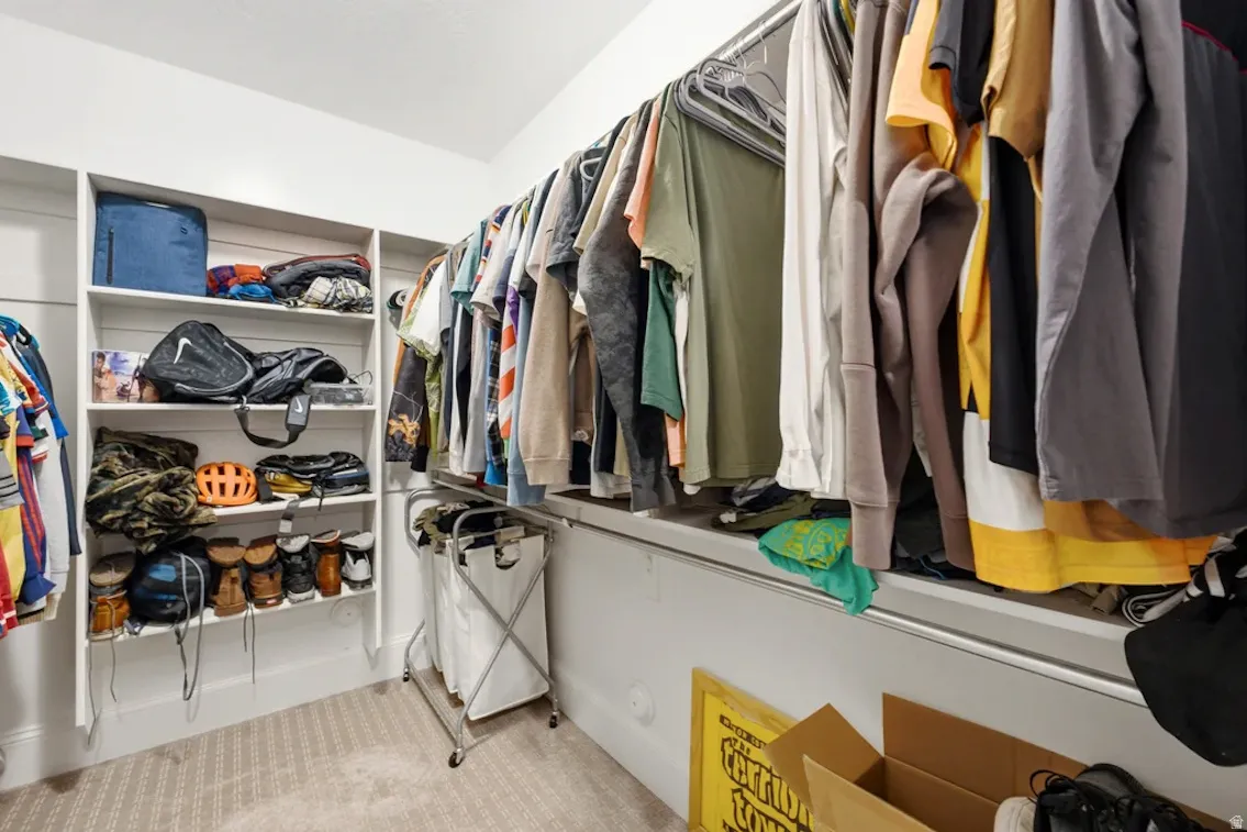 ADU-Lower level bedroom walk-in closet
