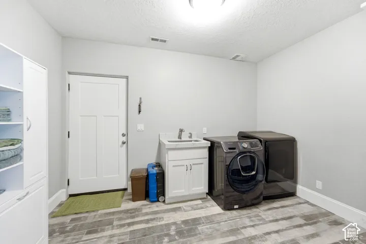 ADU-separate entrance and dedicated laundry room