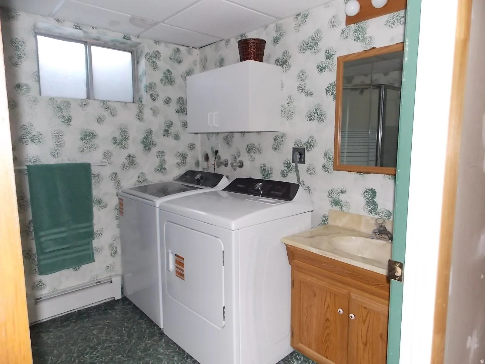 Laundry and 1.75 bath