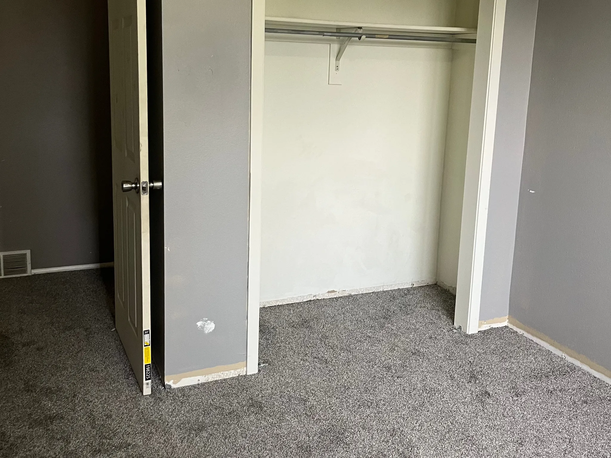 Closet in the 2nd bedroom.