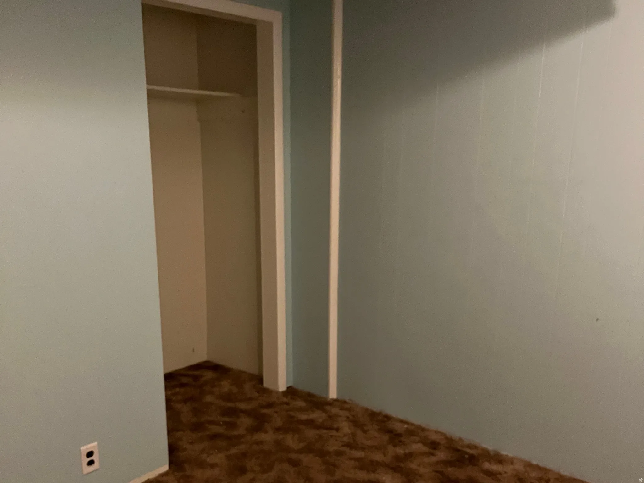 This is the closet to bedroom 4