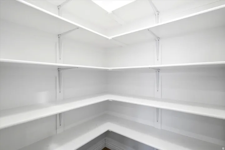 2195 E 1075 N, Layton, Utah 84040