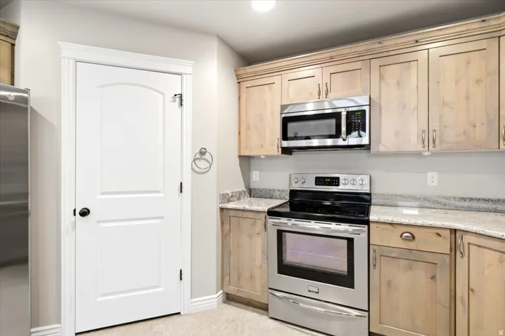 2195 E 1075 N, Layton, Utah 84040