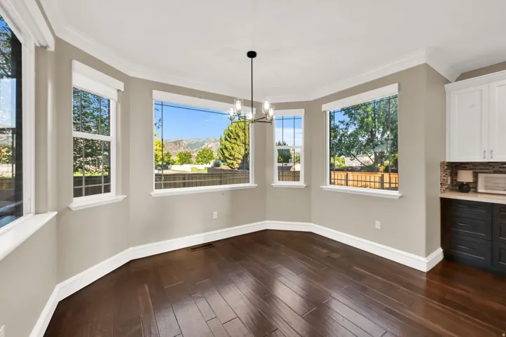 Dining Nook