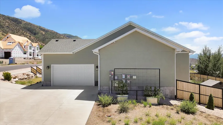 1093 S 600 E, Providence, Utah 84332