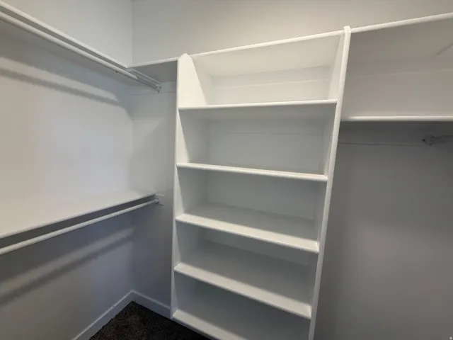 Walk in closet