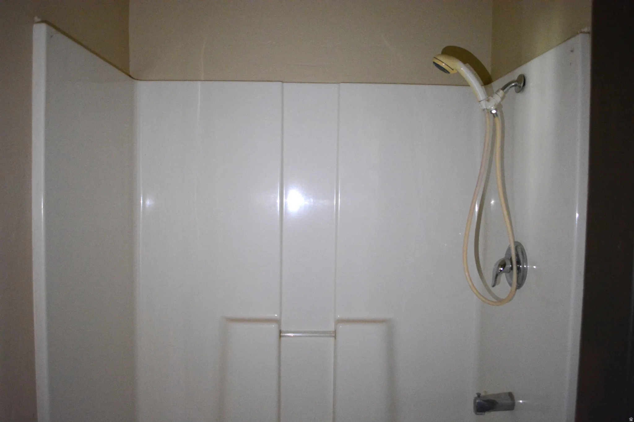 Image quality insufficient for description