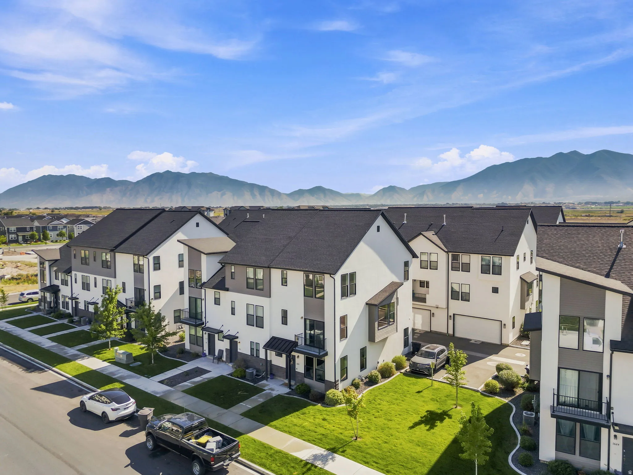 Modern townhomes featuring a contemporary architectural design