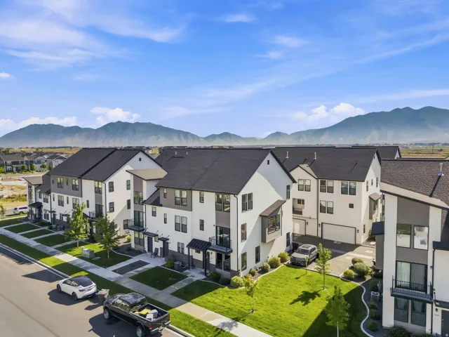 Modern townhomes featuring a contemporary architectural design