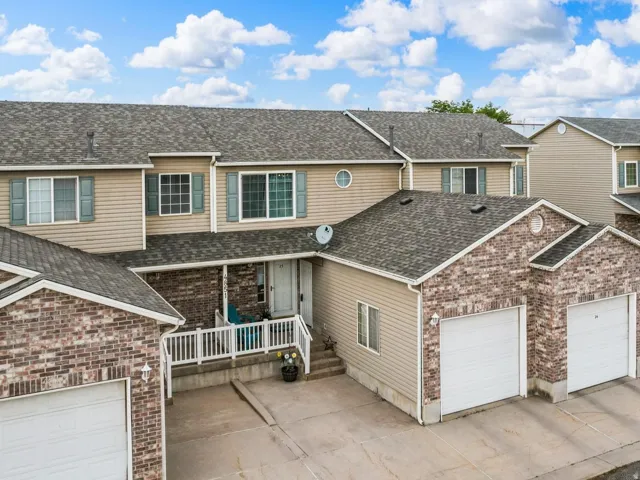 Unit #25 east-facing on a dead-end road, privacy and easily accessed