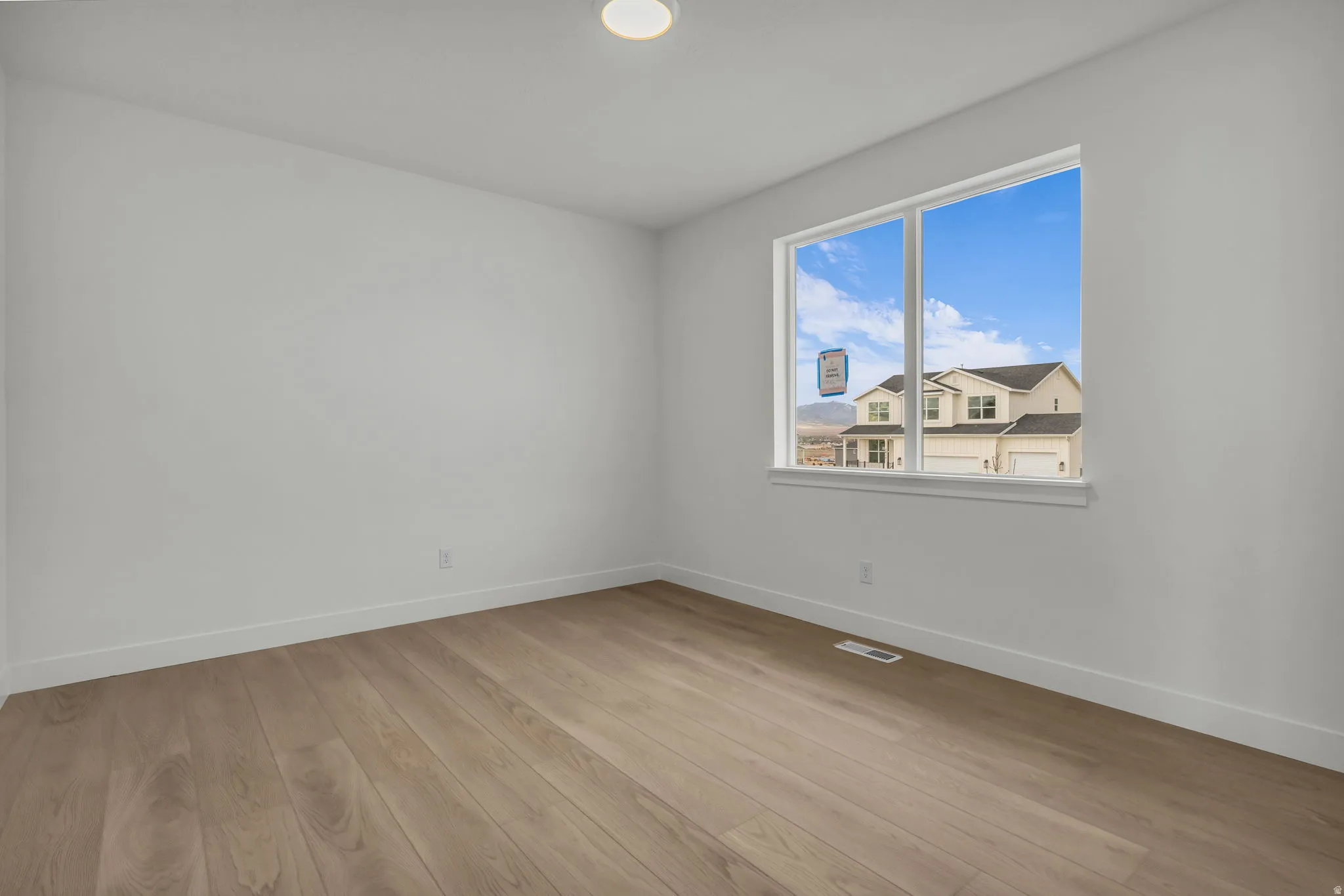 View of office/flex space from the entryway.