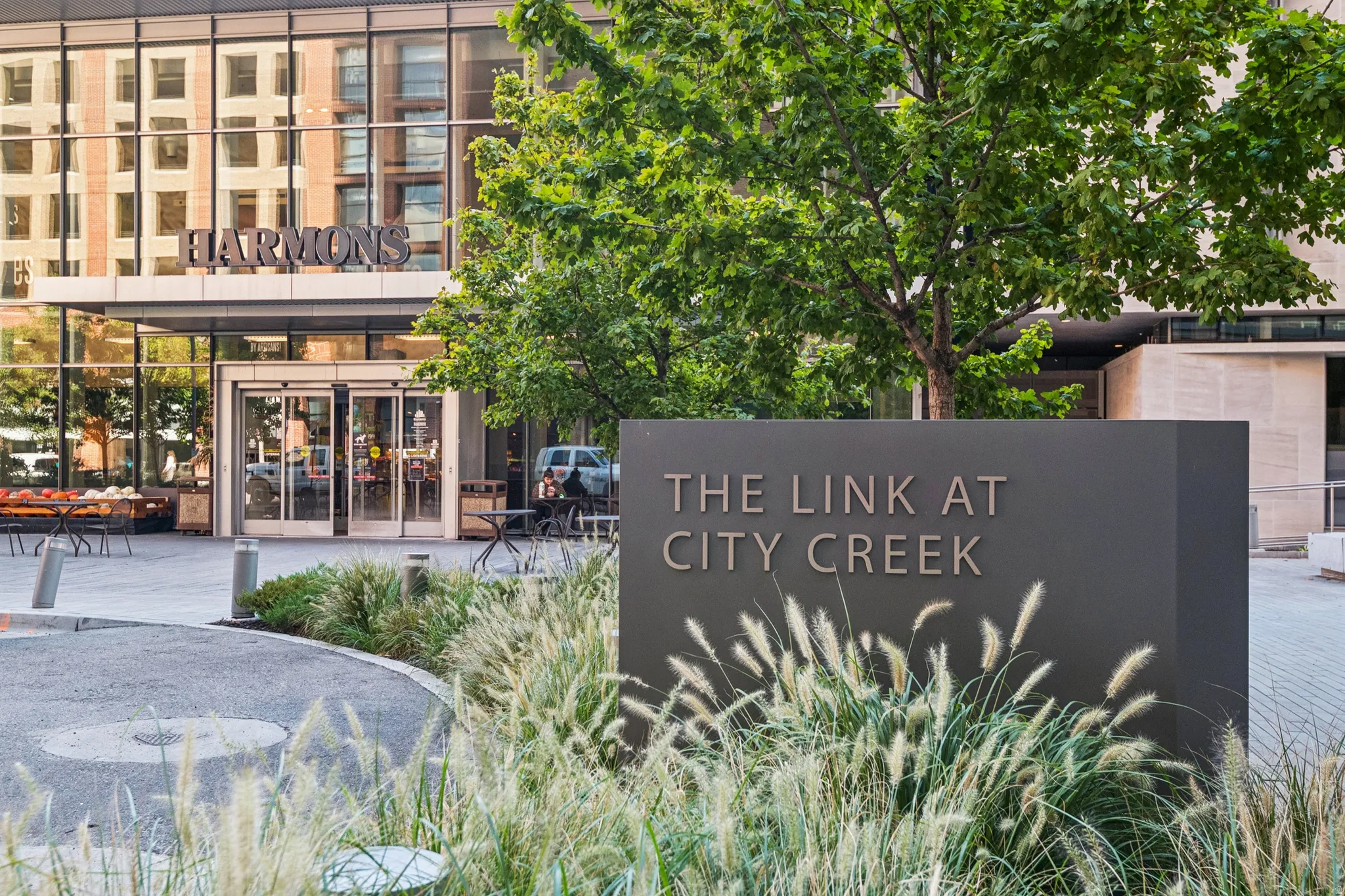 Exterior sign for "The Link at City Creek"