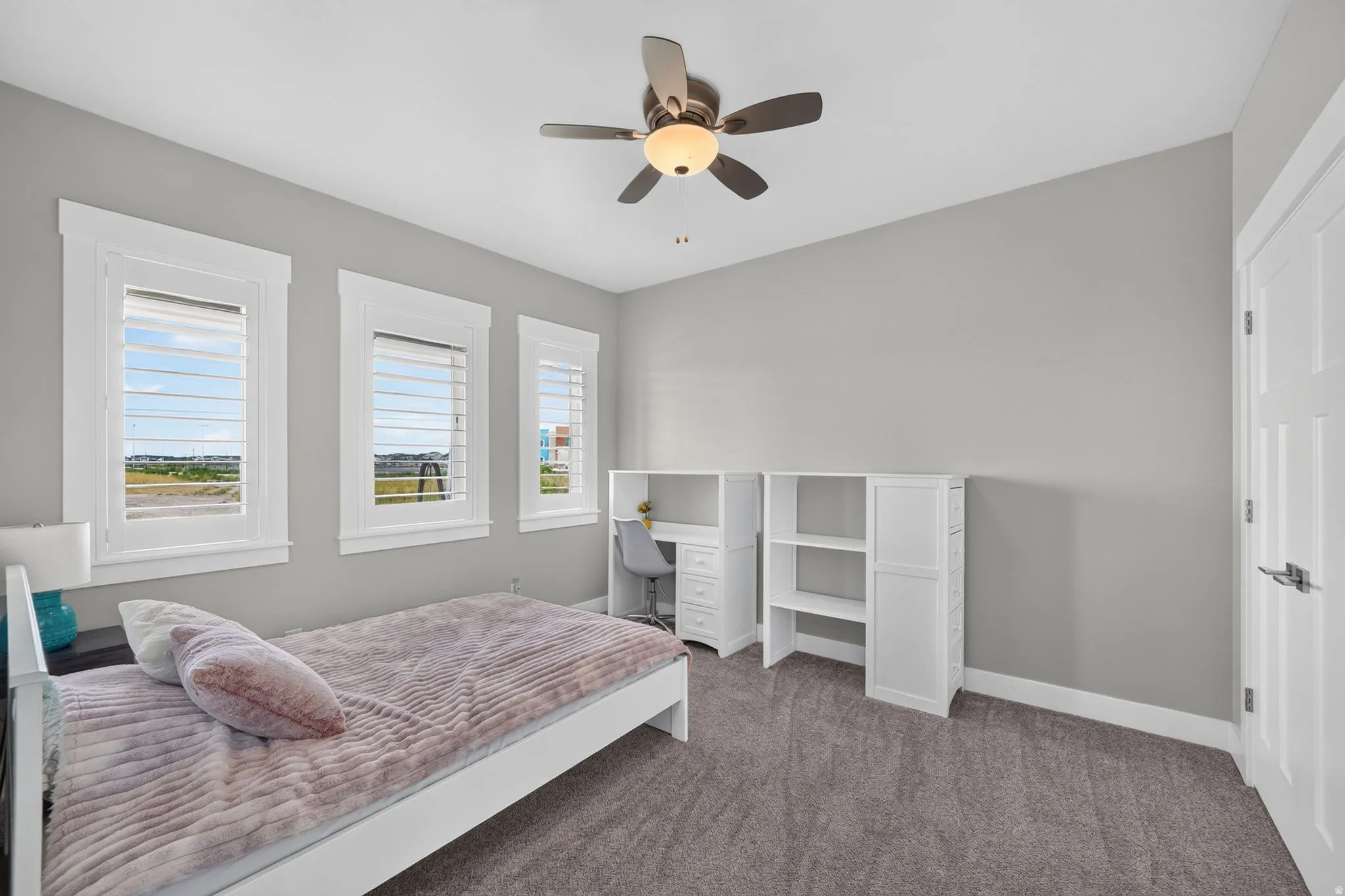 Second spacious spare bedroom