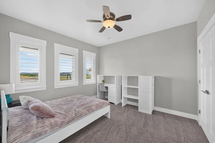 Second spacious spare bedroom