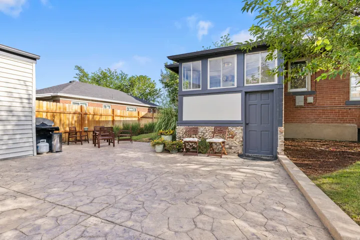 1284 E Stratford Ave, Salt Lake City, Utah 84106