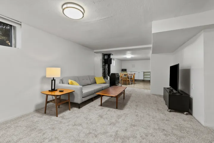 1284 E Stratford Ave, Salt Lake City, Utah 84106
