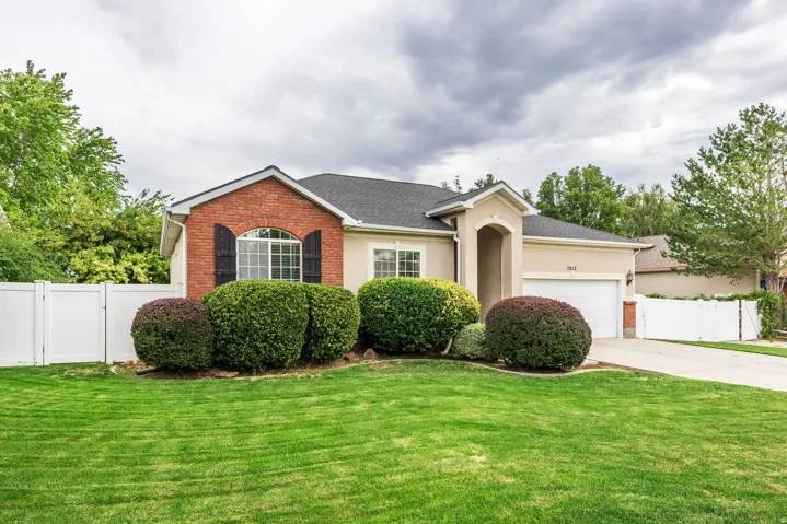 5012 W Wood Ranch Dr, South Jordan, Utah 84095