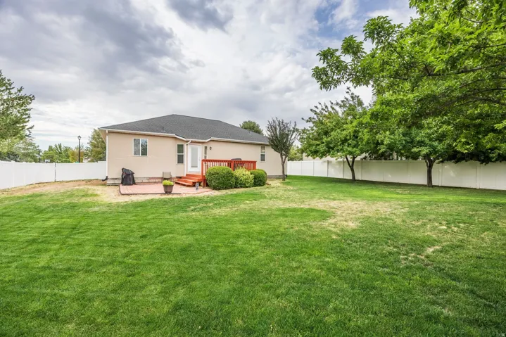 5012 W Wood Ranch Dr, South Jordan, Utah 84095