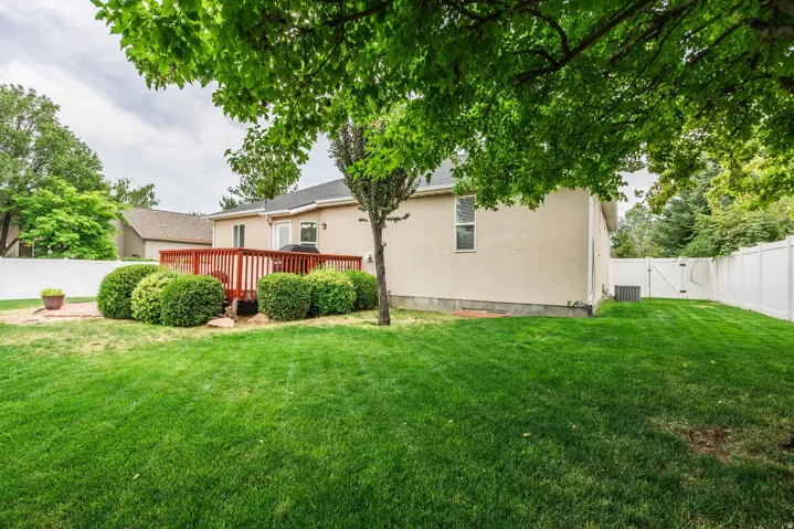5012 W Wood Ranch Dr, South Jordan, Utah 84095