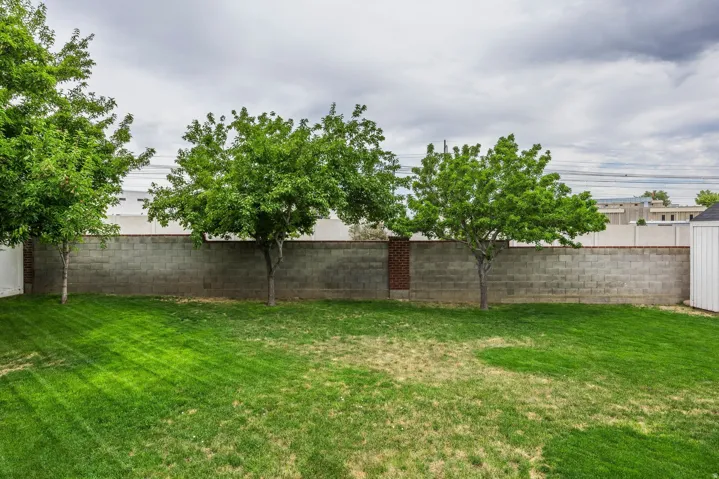 5012 W Wood Ranch Dr, South Jordan, Utah 84095
