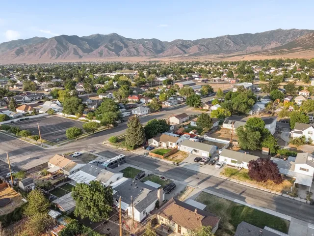Mountain backdrop with urban residential setting
