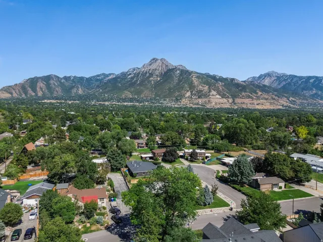 4547 S Tanglewood Dr, Holladay, Utah 84117