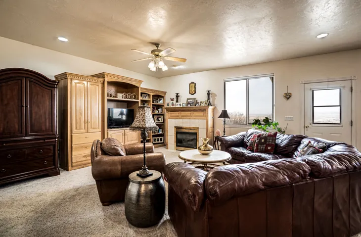 1135 W Park Ridge Dr, Roosevelt, Utah 84066