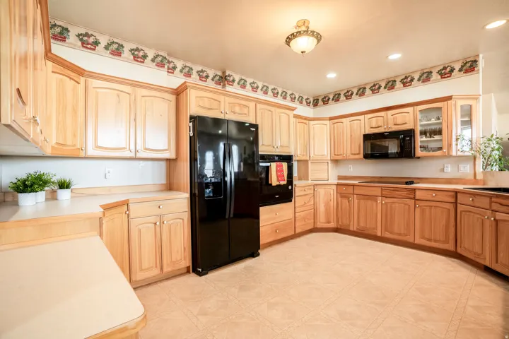 1135 W Park Ridge Dr, Roosevelt, Utah 84066