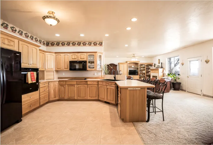 1135 W Park Ridge Dr, Roosevelt, Utah 84066
